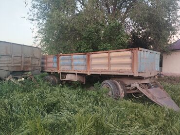 Другой транспорт: Срочно продаю камазовский 2 прицеп бортовой борт и пол контейнерный