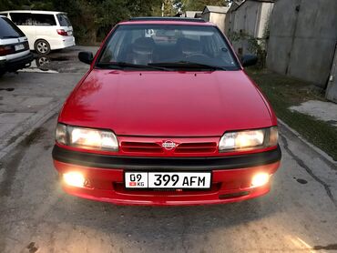 Nissan: Nissan Primera: 1992 г., 2 л, Механика, Бензин, Седан