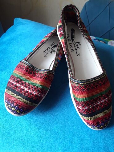 Makasin və loferlər: Ölçü: 37, Yeni — 8