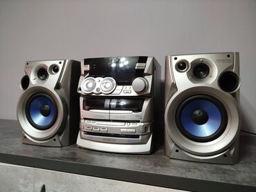 домашние колонки: Продаю недорого KENWOOD музыкальный центр есть AUX есть и другие муз