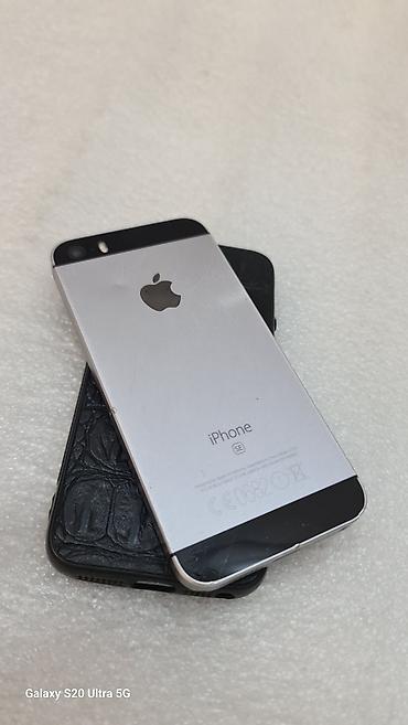 IPhone SE, Б/у, 64 ГБ, Черный, Чехол, 100 %