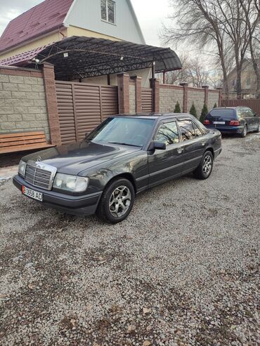 Mercedes-Benz: Mercedes-Benz E-Class: 1988 г., 2.6 л, Механика, Бензин, Седан