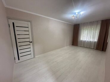 Продажа квартир: 2 комнаты, 39 м², Хрущевка, 1 этаж, Евроремонт