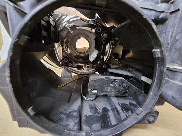 Передние фары: Передняя левая фара Volkswagen 2008 г., Б/у, Оригинал, Германия — 9