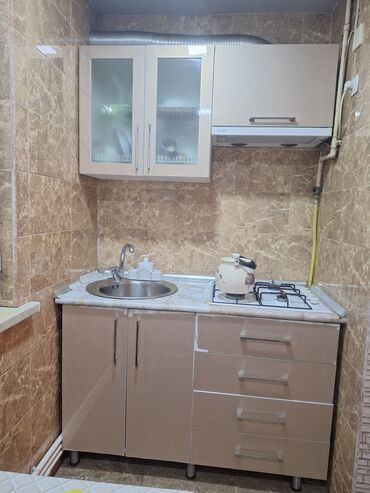 Köhnə tikili: Gəncə, 3 otaqlı, Köhnə tikili, 72 kv. m -da lalafo.az — 15 Köhnə tikili: Gəncə, 3 otaqlı, Köhnə tikili, 72 kv. m — 15