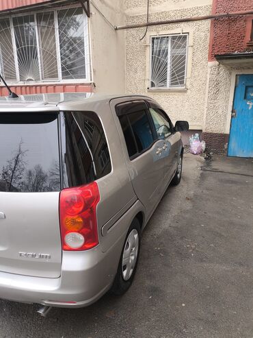 Toyota: Toyota Raum: 2004 г. — 7