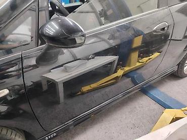 Karoserija: Fiat Grande Punto levi retrovizor kod boje 891/b. Fiat Grande Punto — 2