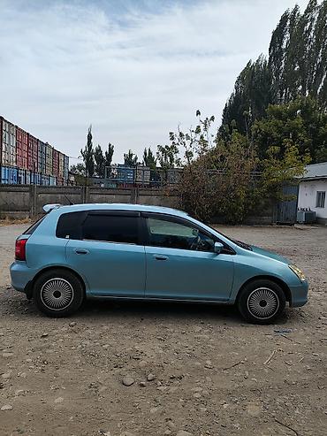 Унаа сатуу: Honda Civic: 2002 г., 1.5 л, Вариатор, Бензин, Хетчбек — 3