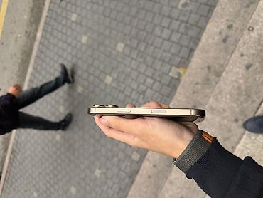 iphone se4: IPhone 16 Pro, 256 GB, Desert Titanium, Face ID — 4
