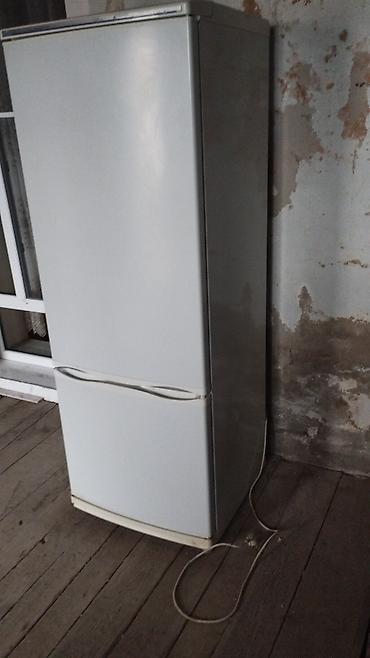 disk satisi: Aşağıdan donduruculu, ağ rəngli məişət soyuducusu. Xüsusiyyətlər: - — 2