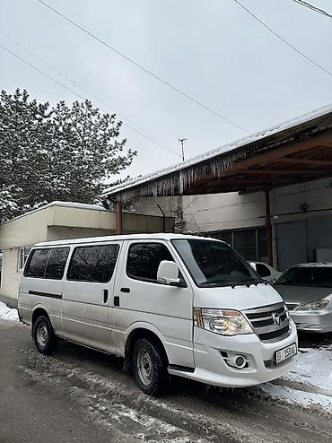 Toyota: Toyota Hiace: 2013 г., 2.8 л, Механика, Дизель, Минивэн — 11
