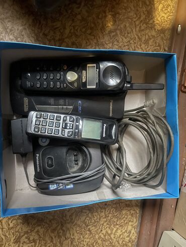 телефонные аппараты с беспроводной трубкой аон caller id цветные: Стационарный телефон Беспроводной