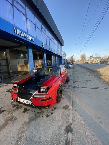 Mazda: Mazda 323: 1992 г., 1.6 л, Механика, Бензин, Седан