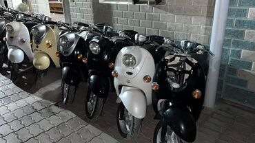 скутер йамаха: Скутер Yamaha, 50 куб. см, Бензин