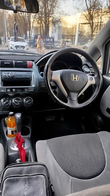 авто с последующим выкупом бишкек фит: Honda Fit: 2003 г., 1.5 л, Автомат, Бензин, Хэтчбэк — 8