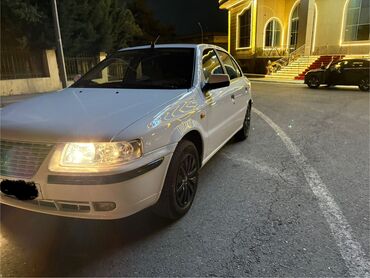 Panellər, şitlər: İran Khodro Samand salonu və ön paneli - Rulonun üzərində İran Khodro — 16