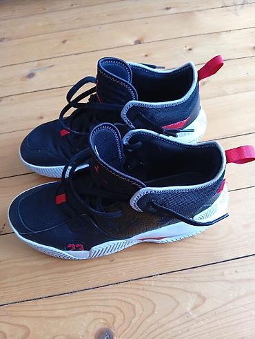 jordan kofta: Jordan basketbol krossovkası - Model kodu: DQ8401-006 (etiketdə — 4