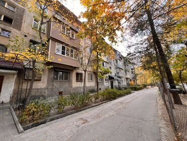 квартиры ищу: 2 бөлмө, 48 кв. м, 104-серия, 1 кабат, Косметикалык ремонт