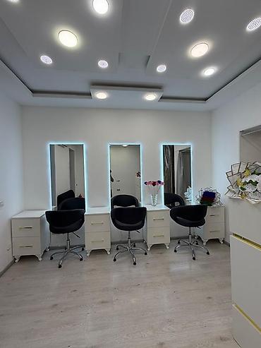 işləmiş divan: Gözəllik/salon mebeli dəsti Tərkib: - Qara rəngli, yumşaq parça üzlü — 5