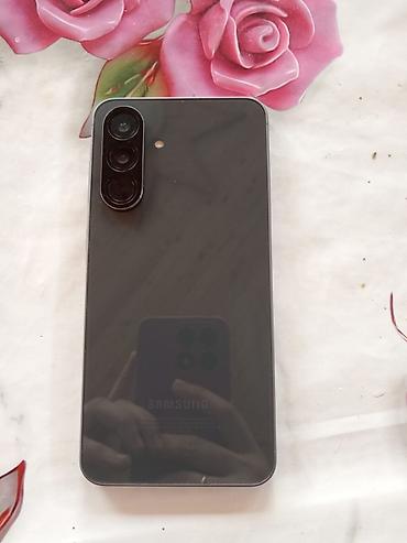 asus zenfone 3: Samsung Galaxy A56 5G, 256 GB, rəng - Boz, İki sim kartlı — 2