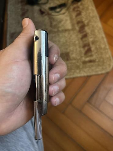 nokia 3208 classic: Nokia 8 Sirocco, < 2 GB Memory Capacity, rəng - Gümüşü, Düyməli — 2