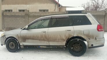 Nissan Wingroad: 2002 г., Автомат, Бензин