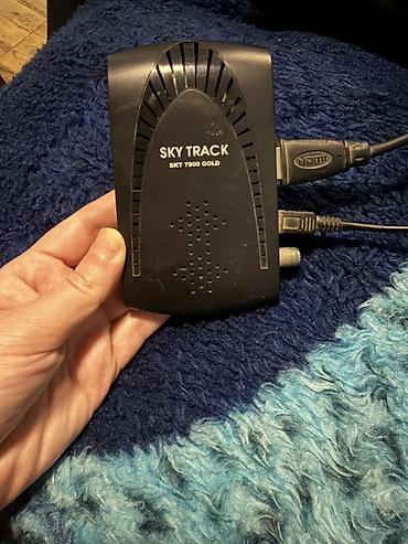tv box s: SKY TRACK SKT 7900 GOLD — kompakt TV qəbulu üçün rəqəmsal DVB cihazı — 1