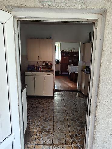 Распашные ворота: Продается дом, в доме четыре комнатыверанда,душ с туалет, есть at lalafo.kg — 33 Распашные ворота: Продается дом, в доме четыре комнатыверанда,душ с туалет, есть — 33