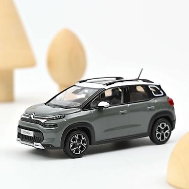 balans tricikl: 🚙 Citroën C3 Aircross 2021 – Kaki Grey & White Roof – Norev (1:43) — 1
