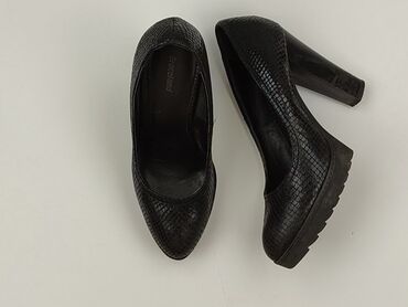 buty na koturnach ccc: Flat shoes for women, size 38