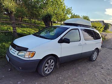 Toyota Sienna: 2001 г., Минивэн — 5