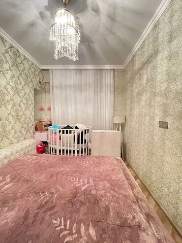 Çarpayılar: İşlənmiş, İkinəfərlik çarpayı, Bazasız, Matras ilə, Siyirməsiz