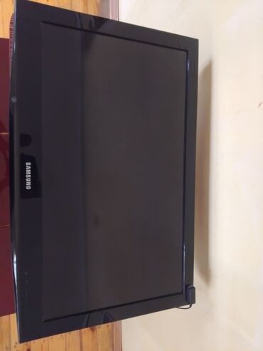 samsung rt35k5440s8: Televizor Samsung 82"