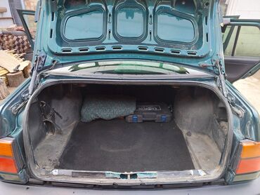 Volkswagen: Volkswagen Vento: 1995 г., 1.8 л, Механика, Бензин, Седан — 13