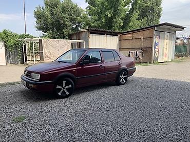 фолсвагин вента: Volkswagen Vento: 1994 г., Седан — 1