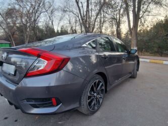 Honda: Honda Civic: 2019 г., 2 л, Вариатор, Бензин, Седан — 3