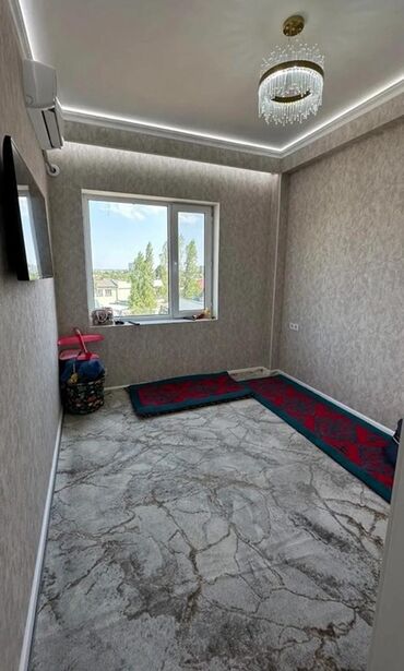 сдаётся квартира в районе пишпек: 1 бөлмө, 40 кв. м, Жеке план, 3 кабат, Евроремонт