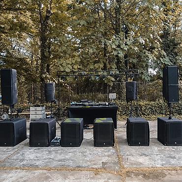 Audio: Tədbirlər üçün Güclü Səs Həlləri İstənilən ölçülü tədbir üçün güclü — 1