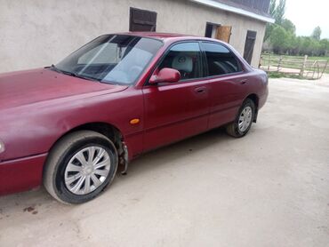 Mazda: Mazda 626: 1993 г., 2 л, Механика, Бензин, Седан
