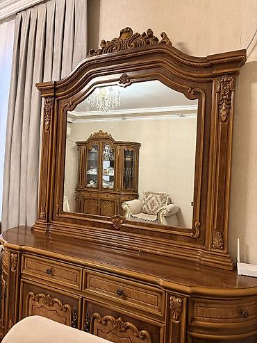 işləmiş mebel: İşlənmiş, Güzgülü, Malayziya — 2