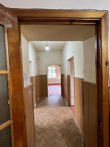 Продажа коттеджей и домов: Жилой дом с приусадебным участком. 4-х комнатный дом, долгосрочная — 4