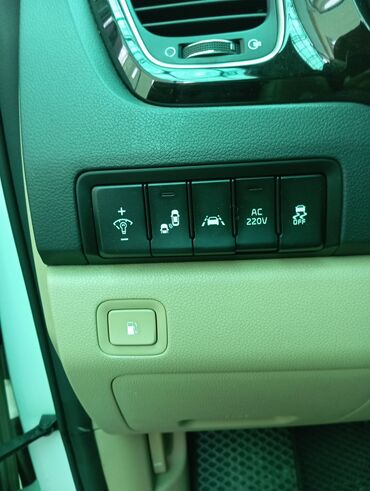 Kia: Kia Carnival: 2018 г., 2.2 л, Типтроник, Дизель, Минивэн — 6