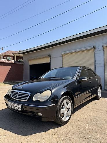 benzinli moped: Mercedes-Benz C-Class: 2.4 l | 2000 il Sedan — 2