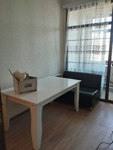 Uzunmüddətli kirayə mənzillər: Nərimanov rayonu,Tefekkür universiteti yaxınlığı,Truimp palace də,16 — 3