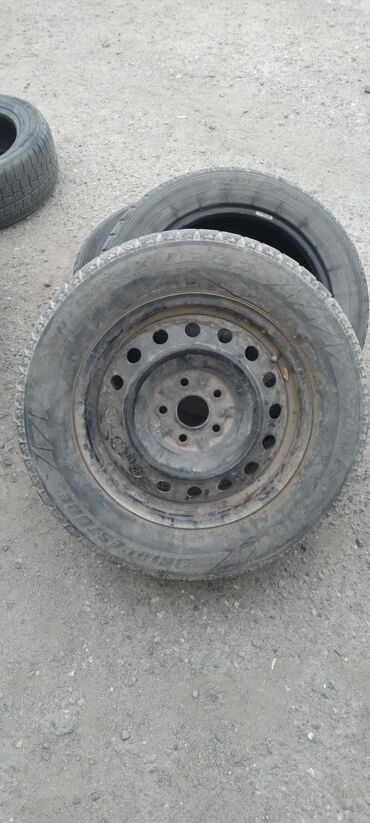 колесо на тачку: Колеса в сборе 215 / 65 / R 16, Зима, 1 шт, Легковые, Железные