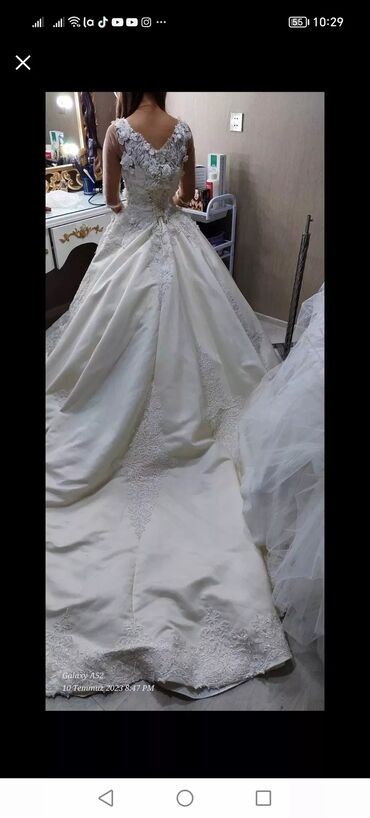 Toy paltarları: Gəlinik tecili satlır 200 azn yox❌100 azn arxası şilefdi maye — 4