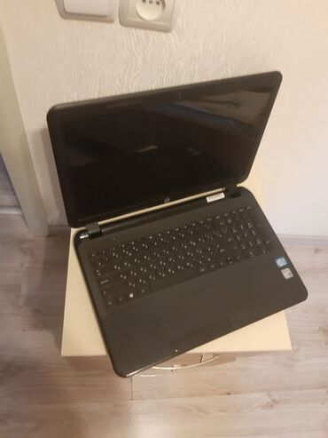 hp pavilion x360 qiymeti: Intel Core i3, 4 GB, 15.6 "