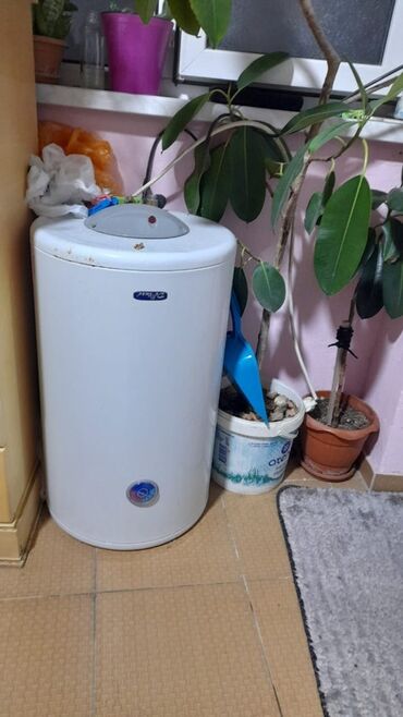 su qizdirici krant: Elektrik su qızdırıcısı (boiler) - Marka: Alarko (loqo üzərində