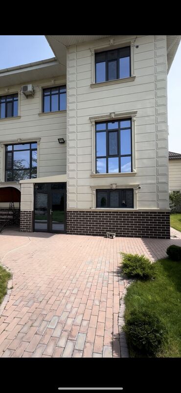 сдаётся дом алтын ордо: 300 м², 7 комнат, Утепленный, Теплый пол, Бронированные двери