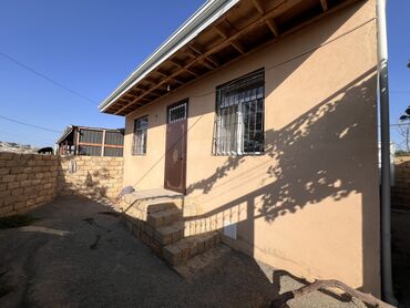 Həyət evi alıram: 2 otaqlı, 75 kv. m